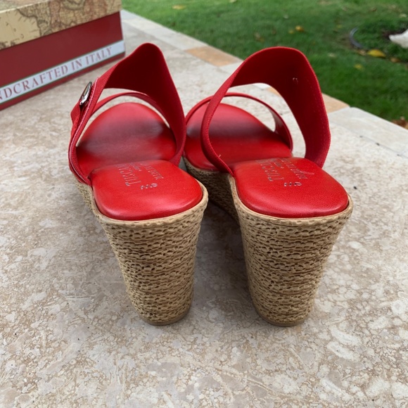 Red Wedge Sandals by Tuscany Easy Street 9W - Picture 4 of 5